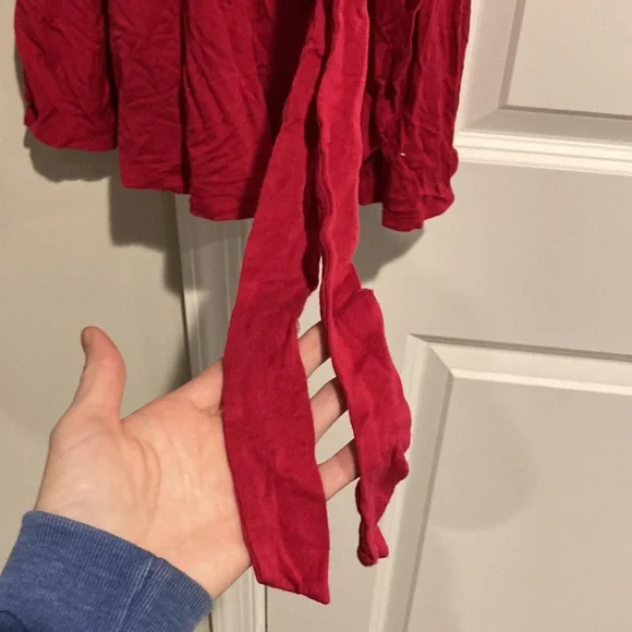 Forever 21 Magenta Blouse Size SMALL - Picture 3 of 8